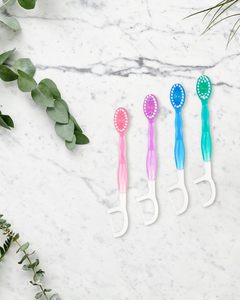 Mini <span class=keywords><strong>brosse</strong></span> <span class=keywords><strong>à</strong></span> dents jetable 5-en-1 avec dentifrice, fil dentaire, gratte-langue, cure-<span class=keywords><strong>dent</strong></span> – Format voyage pour la maison et les déplacements – Pour une haleine fraîche - Product Image 6