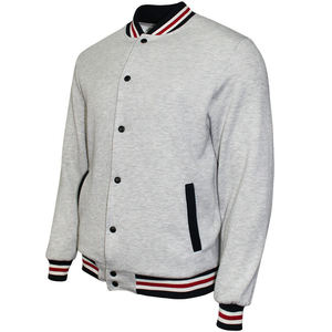 Chaqueta Varsity Personalizada de Lana y Cuero para Hombre, con Logos Bordados en Cuero Genuino, Tela de Lona Transpirable y Resistente al Viento - Product Image 3