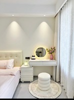 Table de maquillage moderne en panneaux de particules de pin écologiques, réglable, avec éclairage et quincaillerie en acier inoxydable, pour chambre à coucher