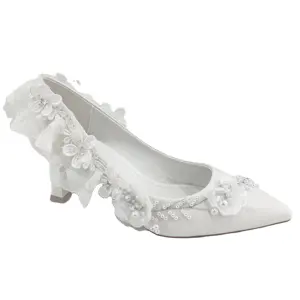 Best Selling White Lace Ladies Flats Sexy Elegant Single Shoes For Wedding Banquet Dance Fashionable Trendy For Summer Spring