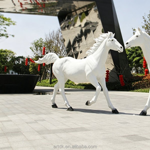 Escultura de Flamenco de Fibra de Vidrio con Molde Fijo, Estatua de Flamenco Realista de FRP, Resistente a la Intemperie, Decoración para Jardín, Piscina y Paisajes Exteriores - Product Image 5