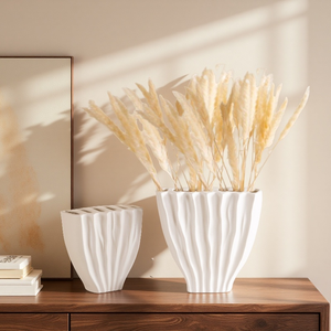 Jarrón de Cerámica Nórdica Esmaltada con Lantánido, Hecho a Mano, Diseño Minimalista Contemporáneo, Ecológico, para Agua - Product Image 1