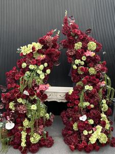 Nuova Composizione Floreale Artificiale Bordeaux e Verde, Centrotavola Decorativo per Matrimoni ed Eventi Autunnali - Product Image 3
