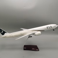 Avion PIA B777 de 47 cm avec lumières LED, modèle d'avion en métal moulé sous pression, cadeau de collection