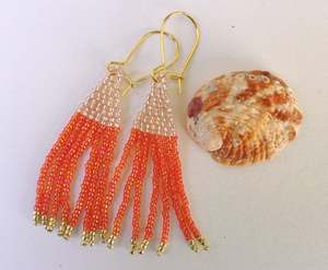 Tejidas a mano semilla grano pendientes - Product Image 1