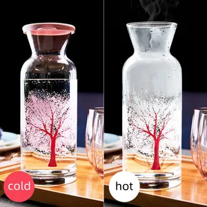 رخيصة سعر خاص تصميم الكرز شجرة الباردة المياه المنزلية زجاجة عصائر التغييرات اللون غلاية زجاجية