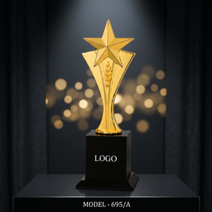 Elegante Estatua de Metal Fundido a Presión para Oficina, Figura de Dama con Forma de Esfera, Trofeo Portátil Grabado con Láser para Espacio de Trabajo Profesional, Dorado - Product Image 1