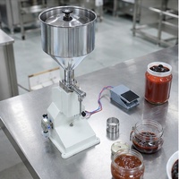Machine de remplissage semi-automatique anti-goutte pour bouteilles et bocaux, idéale pour le miel, le ketchup, la mayonnaise, la crème et les sauces épaisses, ainsi que les pâtes alimentaires.