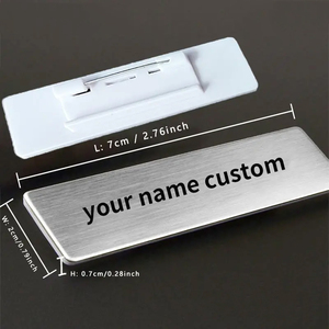 Portatarjetas de nombre personalizado en placa de metal plateado cepillado icono de nombre para etiqueta de identificación personalizada 70X20mm insignia que no se decolora - Product Image 2