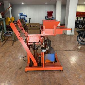 Venta caliente exportación <span class=keywords><strong>barro</strong></span> y suelo rojo máquina de formación automática hidráulica 380V/220V bloque de enclavamiento maquinaria de fabricación de ladrillos - Product Image 2