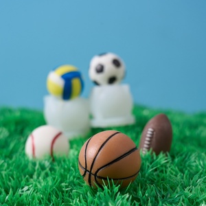 Molde de Silicona para Velas Aromáticas y Jabones Hechos a Mano con Diseño Deportivo de Fútbol, Baloncesto, Béisbol, Voleibol y Rugby de TangChu - Product Image 3
