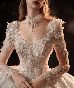 Robe de mariée de luxe vintage à sequins et perles ZX-2258, robe de bal élégante de princesse à manches longues avec traîne longue - Product Image 5