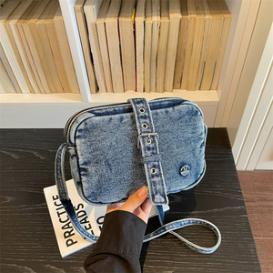 Bolso Bandolera Mini Artístico Japonés Vintage con Cierre de Cremallera, Versátil para el Trabajo, Compras y Ocio - Product Image 6