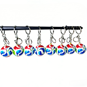 Llavero de Goma Personalizado al por Mayor, Dorado y Plateado, de Alta Elasticidad, Rebote Lento, Luminoso, Duradero, No Tóxico, con Forma de Balón de Fútbol - Product Image 1