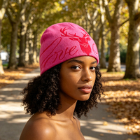 Bonnet en tricot d'hiver réversible en acrylique sans revers, avec motif jacquard personnalisé sur toute la surface