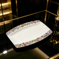 Ensemble de vaisselle en porcelaine personnalisée en gros, service de table de luxe en porcelaine fine, assiettes en céramique de luxe à bord doré, vente en gros directe usine