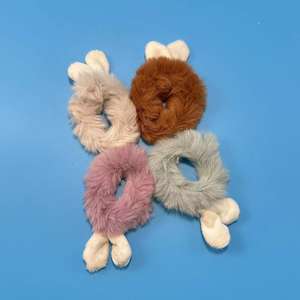 Versátil coletero de peluche con orejas de conejo para mujer, con detalles de animales de dibujos animados en 3D, estilo lindo y suave, perfecto para otoño y - Product Image 4