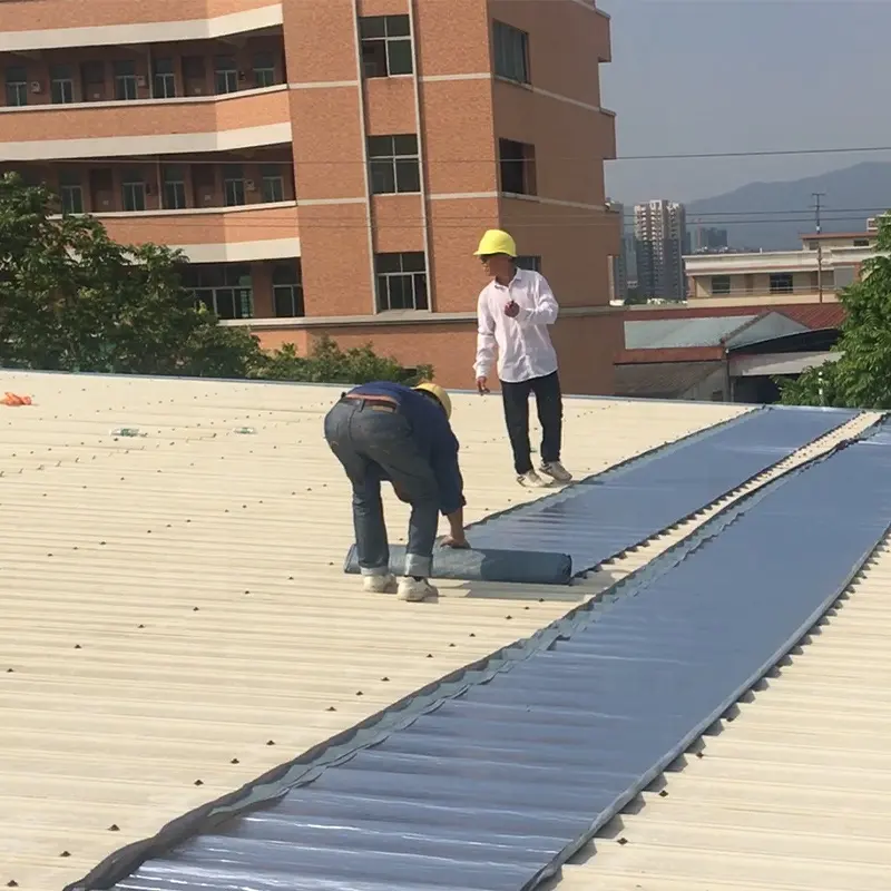 Su geçirmez yapı malzemeleri kendinden yapışkanlı su geçirmez çatı kaplaması için konut İnşaatı çatı