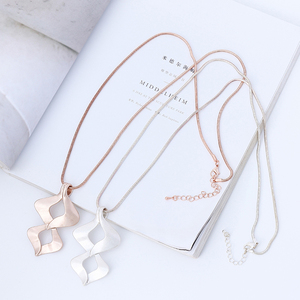 Collar de Bisutería Geométrica Sin Níquel TongLing, Collar Grueso de Aleación de Zinc con Perlas para Venta al por Mayor - Product Image 5