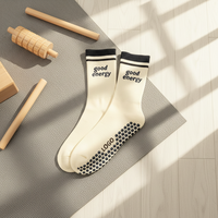 Yoga-Grip-Socken Rutschfeste Anti-Rutsch-Pilates-Socken mit Eigenem Logo Nahtlos für Frauen Barre