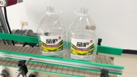 Étiqueteuse de pot plat pour bouteille d'eau Machine d'étiquettes 10L et 20L pour grands pots Full Auto