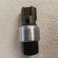 Pressostat de climatisation KJ Jeep Wrangler Liberty Chrysler PT Cruiser 05018745AA