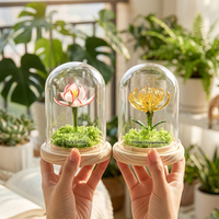 Fleur du mois de naissance personnalisée en verre de Murano sous cloche en verre, fleur en cristal soufflé à la main pour cadeau d'anniversaire