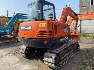 Oferta Especial: Excavadora Hidráulica Doosan DH60-7 Modelo 2023 de Alta Calidad, 6 Toneladas, Pocas Horas de Uso, de Segunda Mano, con Caja de Cambios, Bomba, Rodamientos y Motor - Product Image 2