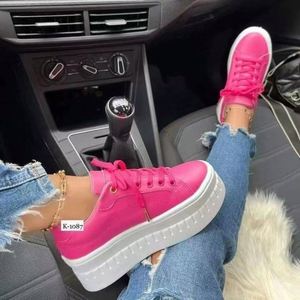Chaussures de course en Pu pour femmes, baskets de sport, de <span class=keywords><strong>Jogging</strong></span>, décontractées, de couleur unie, simples, chics, vêtements quotidiens en plein air, grande taille 43 - Product Image 6