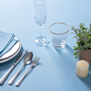 Nappe ronde moderne en tissu polyester 100% bleu clair, lavable, pour la maison, les mariages, les fêtes, les dîners et les banquets. - Product Image 5