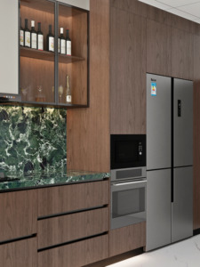 Gabinetes <span class=keywords><strong>de</strong></span> <span class=keywords><strong>Cocina</strong></span> Modernos en Forma <span class=keywords><strong>de</strong></span> L Personalizados con Revestimiento <span class=keywords><strong>de</strong></span> Piedra Sinterizada Verde, con Refrigerador <span class=keywords><strong>y</strong></span> <span class=keywords><strong>Horno</strong></span> Integrados <span class=keywords><strong>para</strong></span> Vliia - Product Image 4