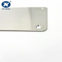 Plaque de protection de porte en aluminium ou en acier inoxydable, prix d'usine, fournie directement par l'usine