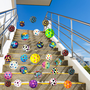 Les fabricants vendent des balles creuses indestructibles de 7 cm pour l'entraînement des animaux de compagnie - Product Image 4
