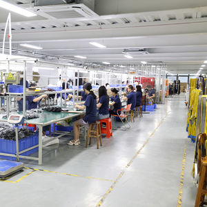 Panel de Tomacorrientes de Pared Estándar Europeo con Conexión a Tierra, 250V 16A, Montaje Empotrado para Hogar y Oficina - Product Image 6