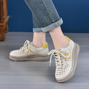 2025 été Version coréenne première couche peau de vache chaussures décontractées pour femmes polyvalent respirant blanc grosses chaussures fond épais - Product Image 3