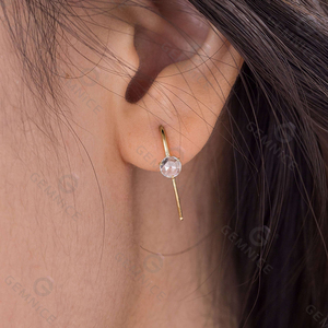Pendientes de Gancho Curvos Delgados con Circonita Pequeña, Cómodos para el Día a Día, de Gemnel Fashion - Product Image 2