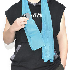 Eastsunshine Serviette de sport de refroidissement personnalisée en microfibre Umer Serviette de sport fraîche pour entraînement en plein air Swith Pocket pour téléphone Eau - Product Image 1