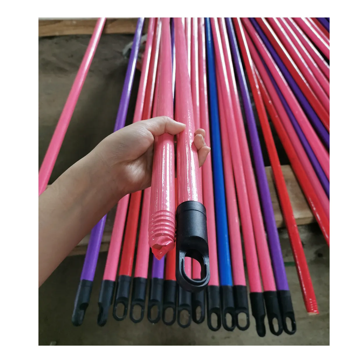 Machine fabrication manche a balais plastic cover broom stick wooden broom handle balai a manche manche a balai