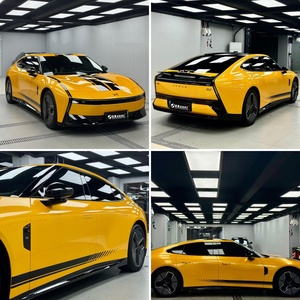 Vinilo para Automóviles de Lujo PET Brillante Metálico Amarillo Girasol, Películas Automotrices UNanor con Liberación de Aire, Garantía de 3 Años, Adhesivo Removible - Product Image 1