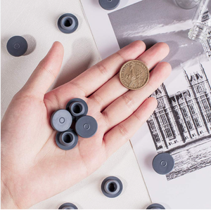 จุกยางบิวทิลสีแดงขนาด 20 มม. คุณภาพสูง ปลอดเชื้อ ได้รับการรับรองมาตรฐาน ISO ผลิตแบบ OEM ด้วยวัตถุดิบนำเข้า สำหรับปิดผนึกขวดฉีดยา - Product Image 6