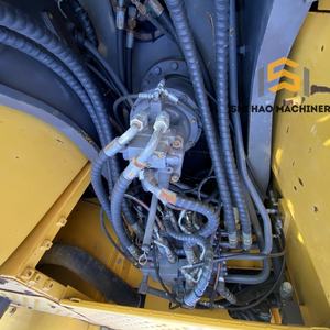 Excavatrice Volvo EC210B LC de 21 tonnes, abordable et durable, pour la construction et les travaux d'excavation - Product Image 6