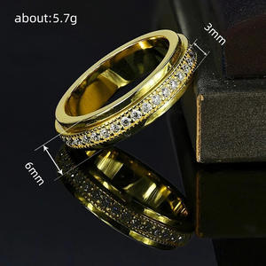 Anillo de Oro Amarillo Q688 con Diamante Corte Brillante Redondo, Color G Natural, Anillo de Boda Unisex, Joyería - Product Image 4