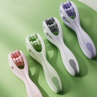 Nouveau design masseur de pression des doigts de poche massage des doigts coloré doux acupuncture soulagement de la douleur pince à doigts deux roues outils