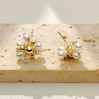 Boucles d'oreilles clous en perles haut de gamme pour un usage quotidien élégant, fabriquées en laiton