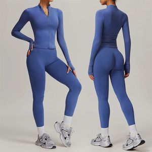 Setelan Olahraga Yoga Fitness Lari Ketat Dua Potong DTZ4001-5 Warna Solid Bulu Dua Sisi Sensual Lengan Panjang - Product Image 3