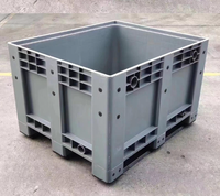 Conteneur de palette en plastique ventilé robuste de 600 litres avec roues et couvercle pour fruits et légumes