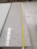 Pierre de granit blanc gris pour carrelage de sol, plan de travail, pavage, bordure de trottoir, bordure de rue