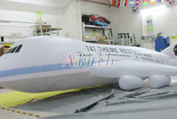 Avion volant géant extérieur annonçant l'avion gonflable de dirigeable d'hélium pour la vente de promotion