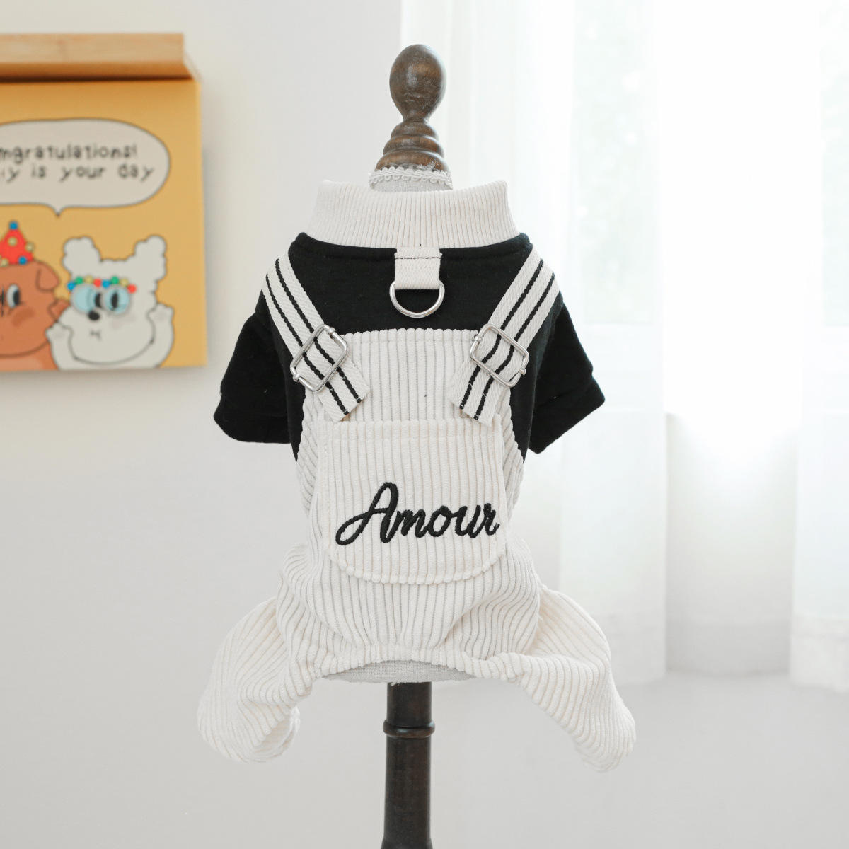 ชุดเอี๊ยมแฟนซี