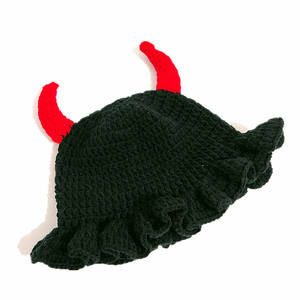 Chapeau au crochet SOLPOP au design personnalisé, tricoté avec des volants plissés, chapeau de pêcheur, accessoire de costume de démon pour Halloween pour femmes - Product Image 3